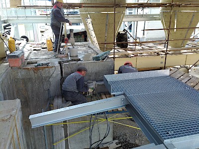 Демонтаж плит перекрытия